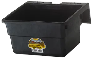 18-Qt Rubber Hookover Horse & Livestock Feeder