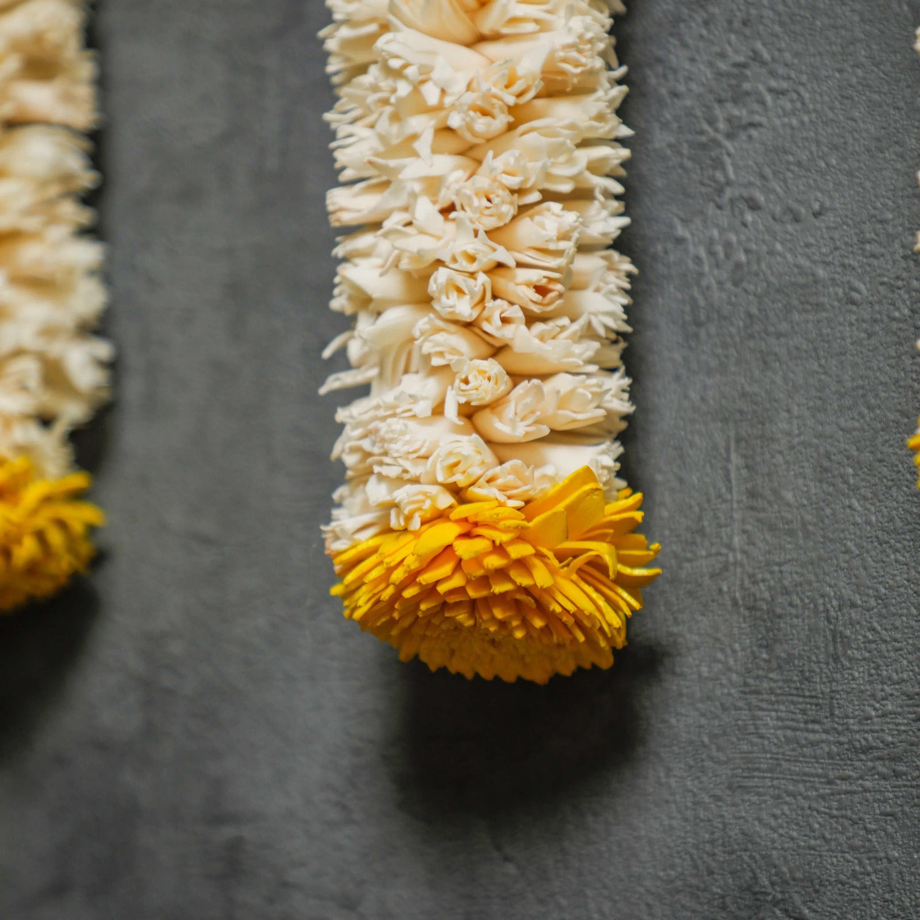 5 Ft White & Yellow Shola Garland