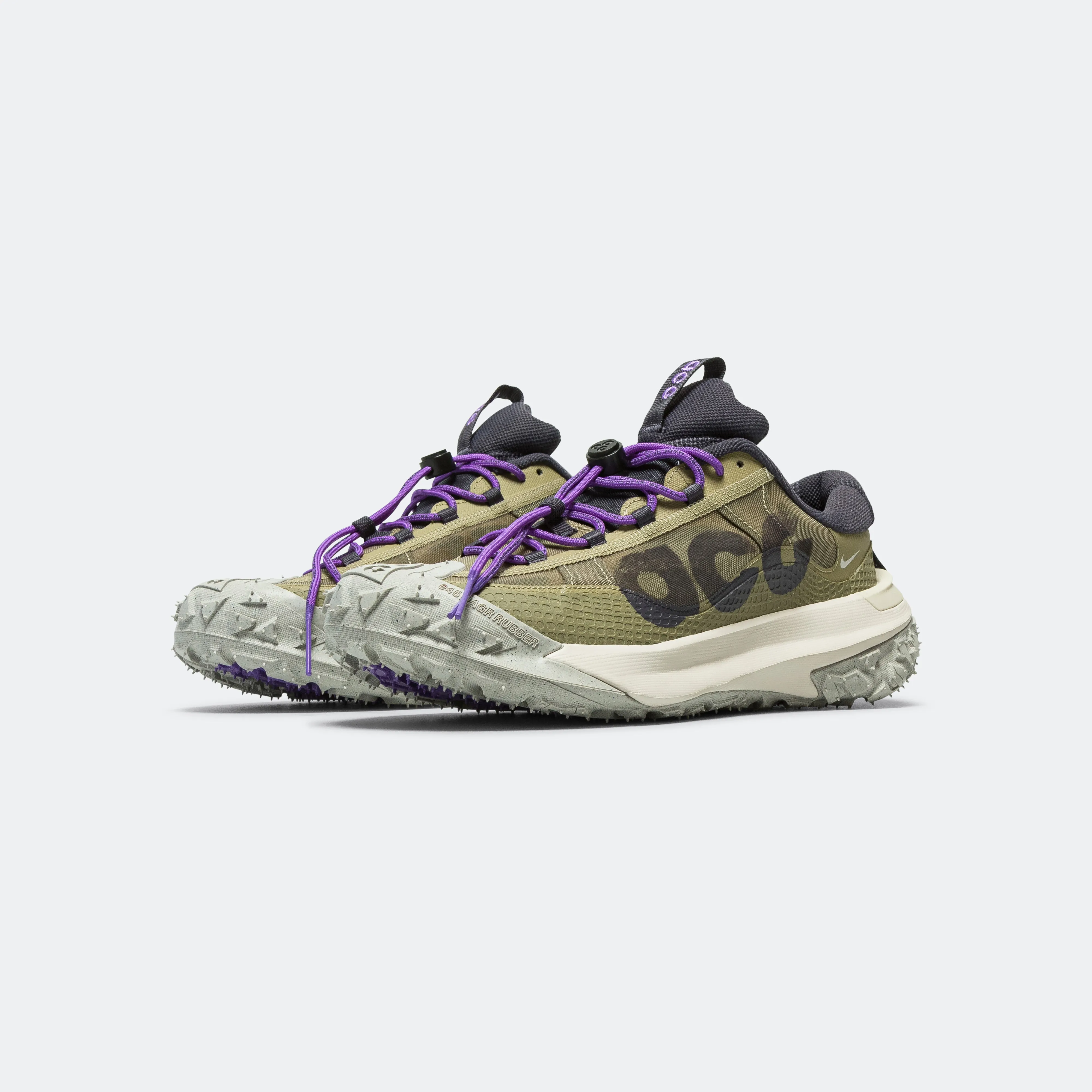ACG Mountain Fly 2 Low - Neutral Olive/Gridiron-Action Grape