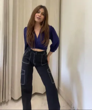 White top stitch utility pants