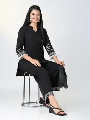 Women Black & White Embroidered Kurta Set