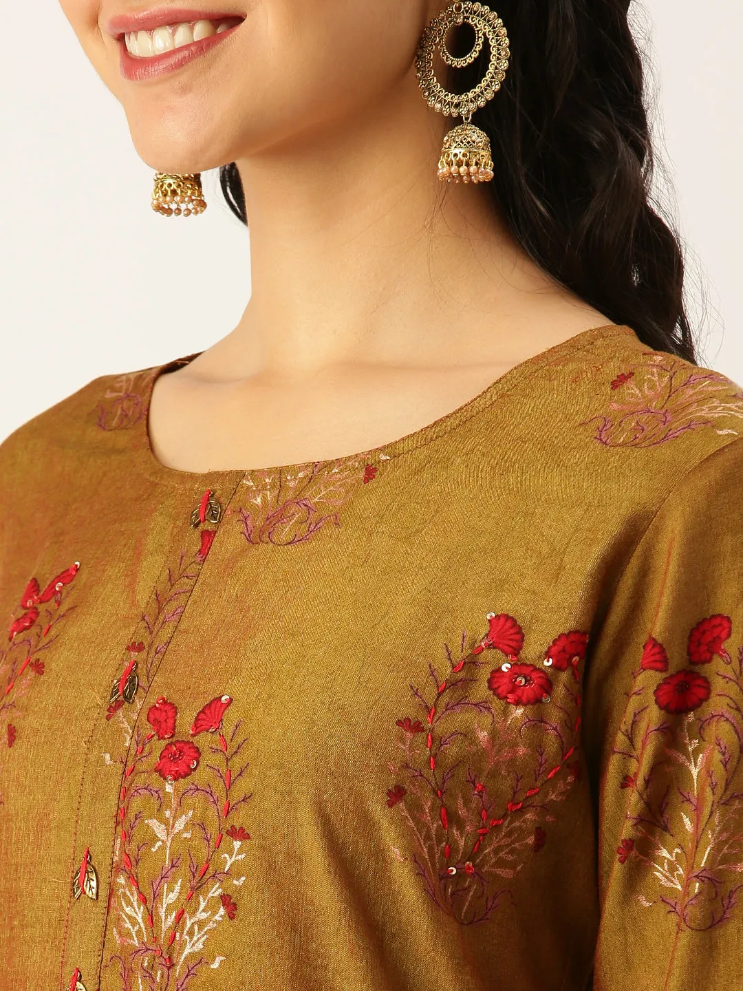 Women Green Embroidered Kurta Set with Palazzos