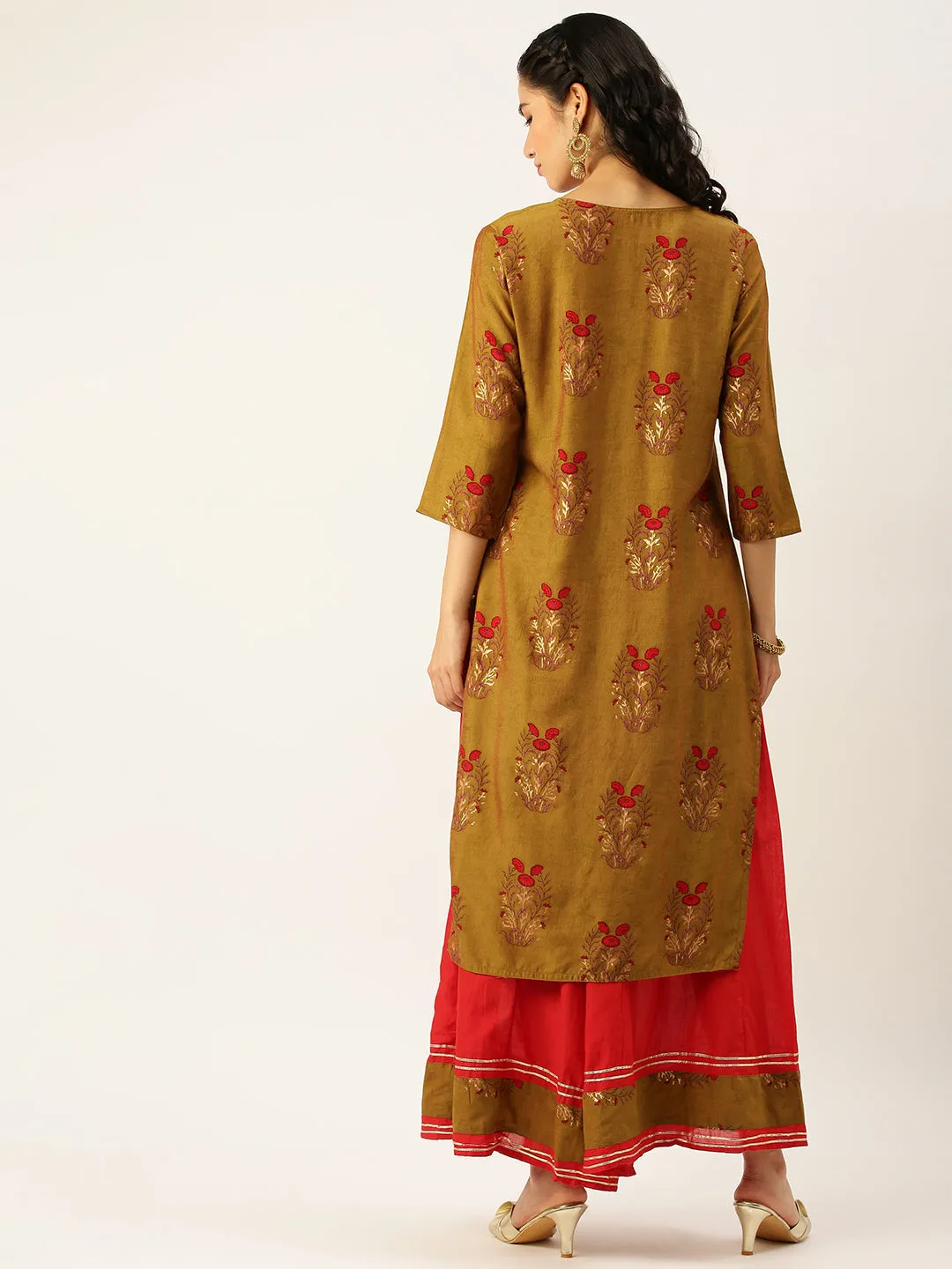 Women Green Embroidered Kurta Set with Palazzos